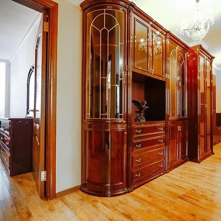 Two Bedroom Apartment On Syganak Street 64-1 Астана Экстерьер фото